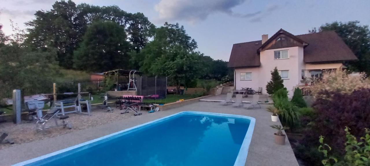 Vila Na Skalce Ceska Kamenice Luaran gambar