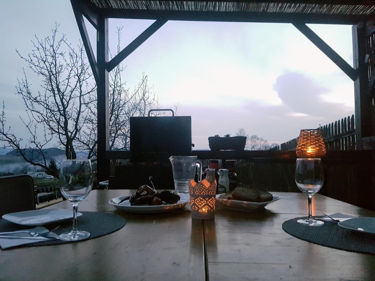 Vila Na Skalce Ceska Kamenice Luaran gambar
